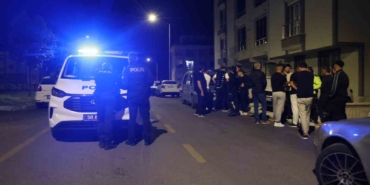 nevsehirde-bir-aractan-uzun-namlulu-silah-mermileri-cikti-bqICh56y.jpg