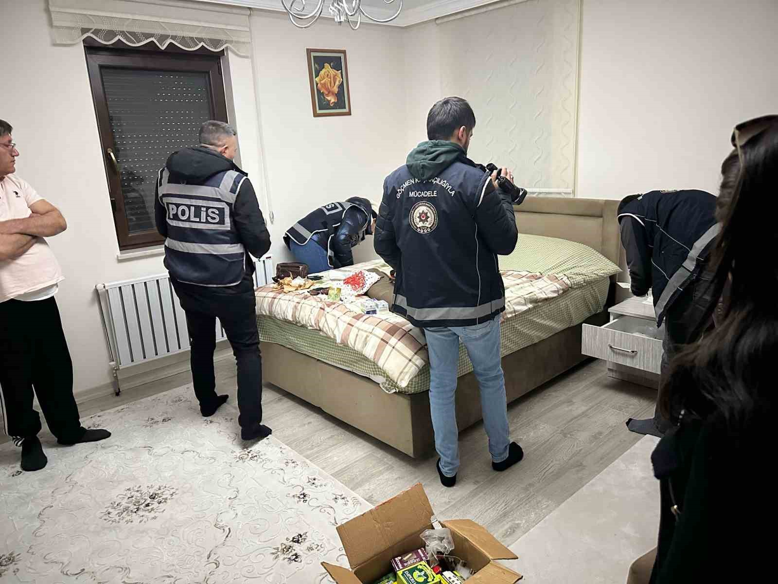 nevsehirde fuhus operasyonu 7 gozalti 1 HuW9JR4U
