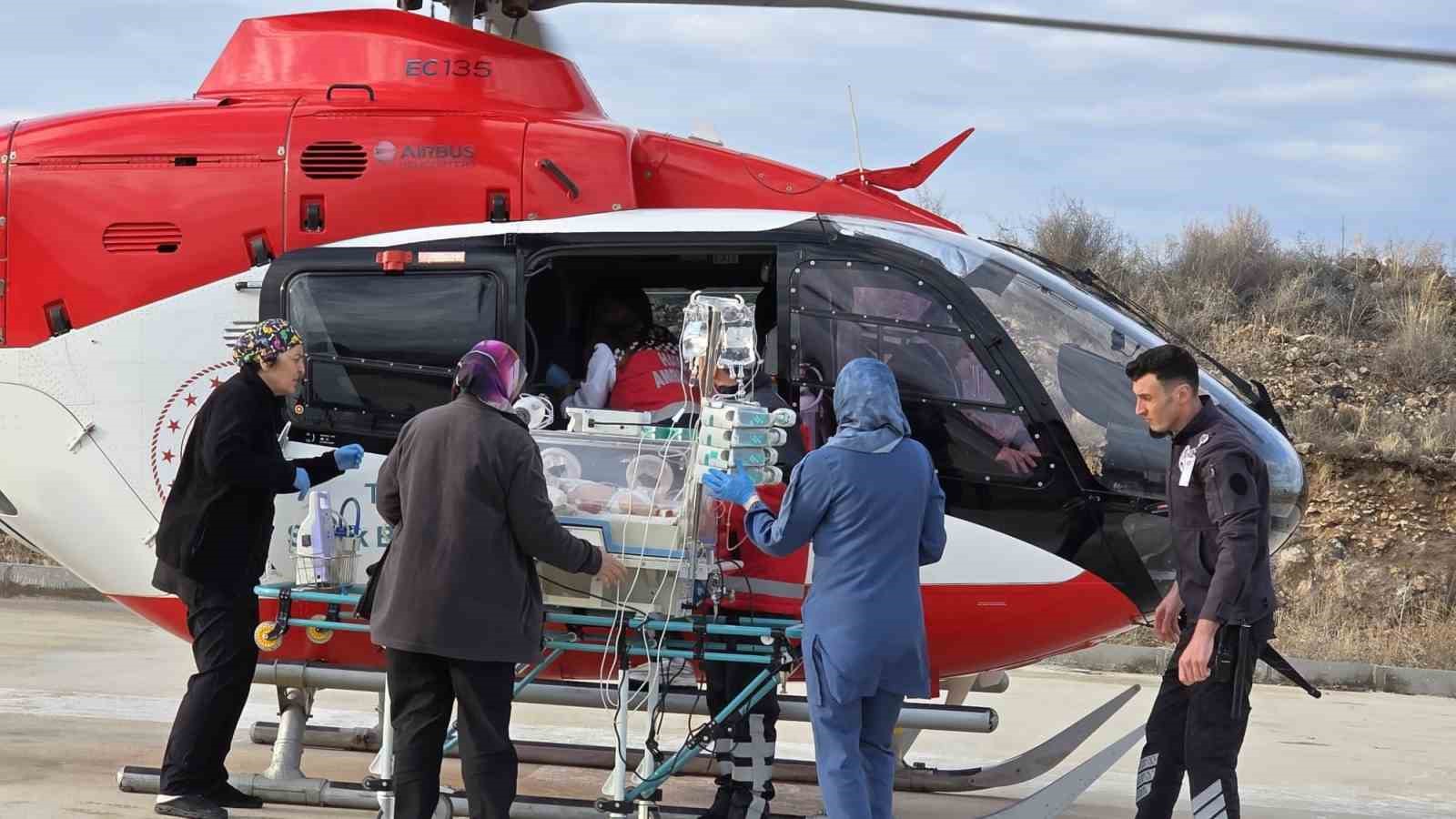 nevsehirde hava ambulansi 58 gunluk bebek icin havalandi 2 I3RZ4AW2