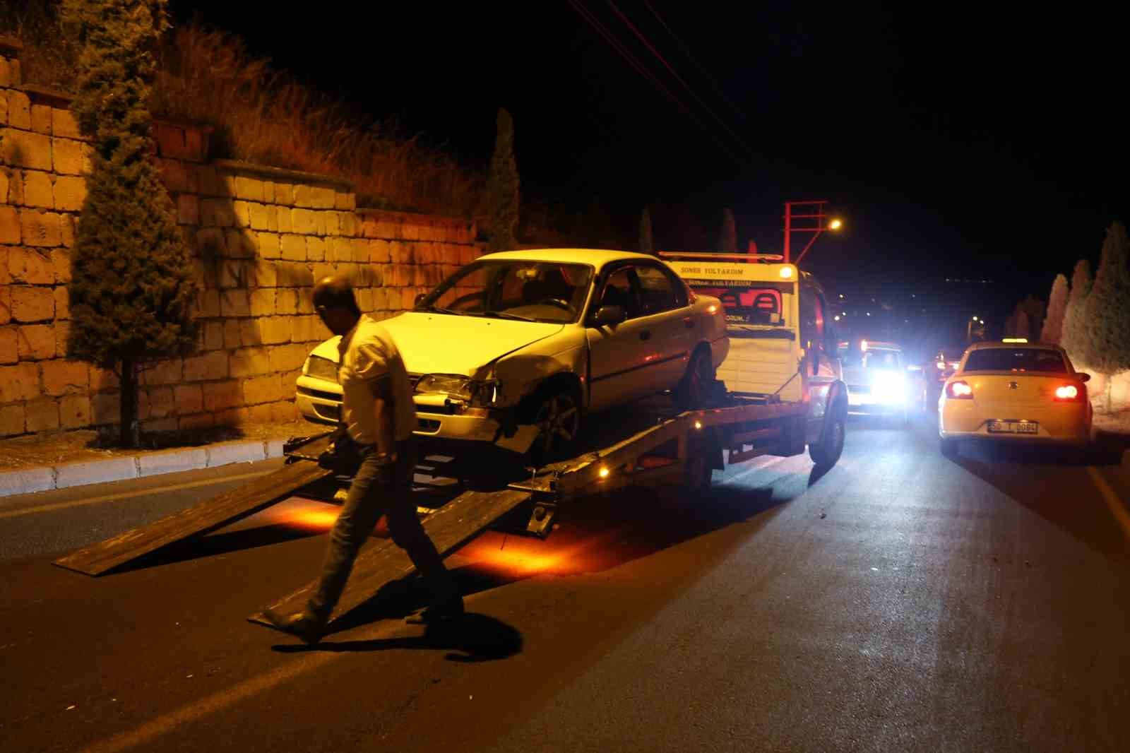 Nevşehir’de iki araca çarpıp kaçan sürücü polise ecel teri döktürdü 6 nevsehirde iki araca carpip kacan surucu polise ecel teri dokturdu 2 7q65aZNn