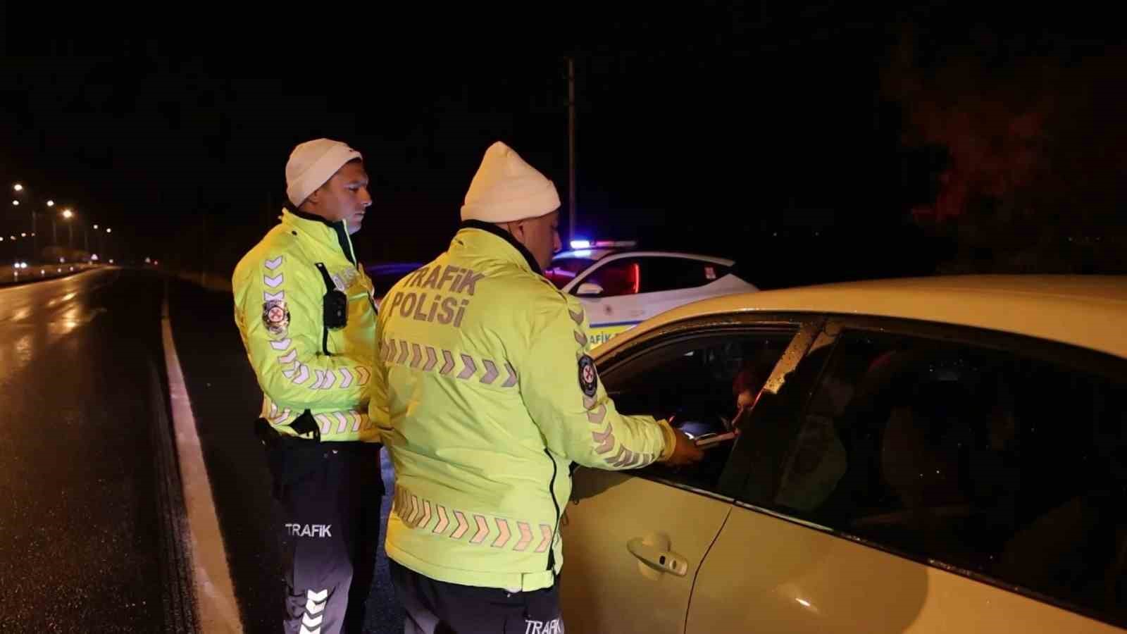 nevsehirde trafik denetimlerinde 1 milyondan fazla arac kontrol edildi 3 N7eUNkwd