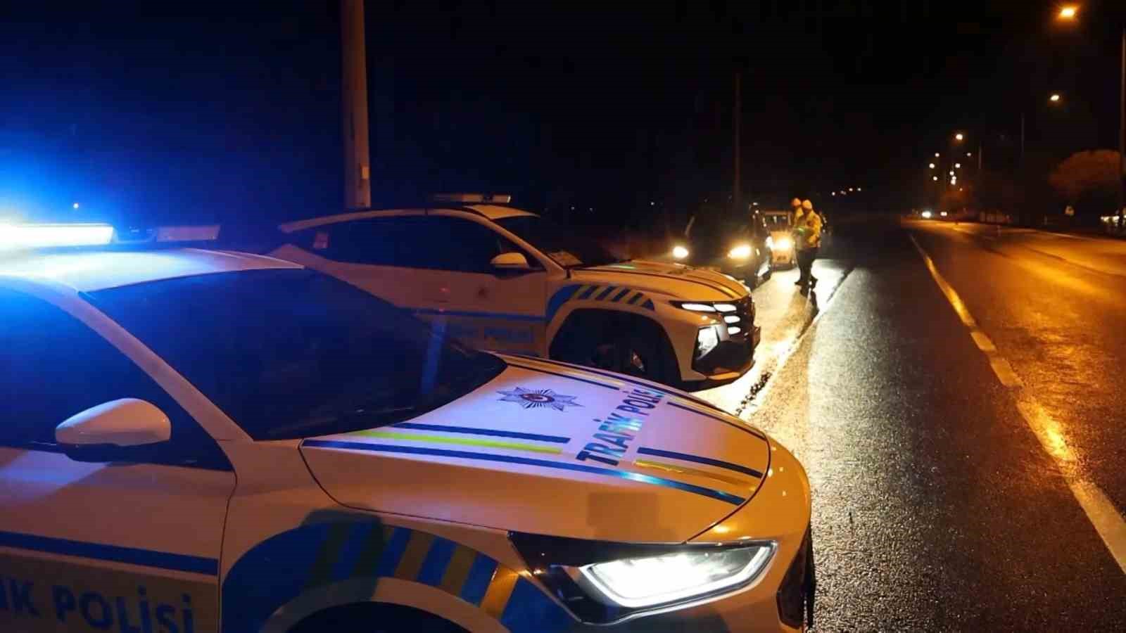 nevsehirde trafik denetimlerinde 1 milyondan fazla arac kontrol edildi 4