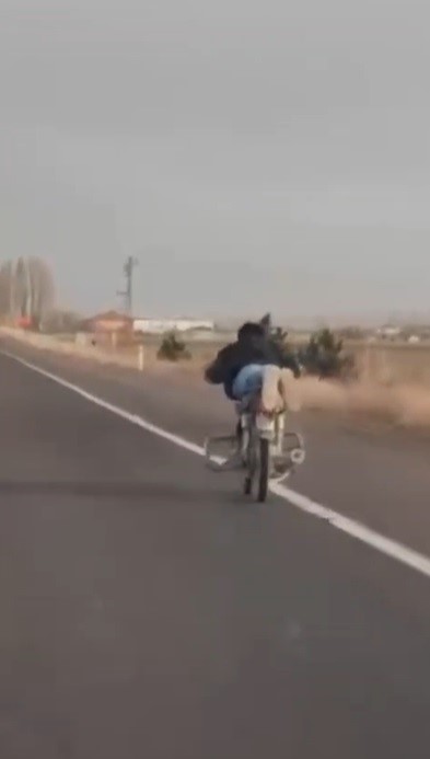 nevsehirde trafikte tehlike sacan motosiklet surucusune 88 bin 500 tl ceza 0 yvc9QlzB