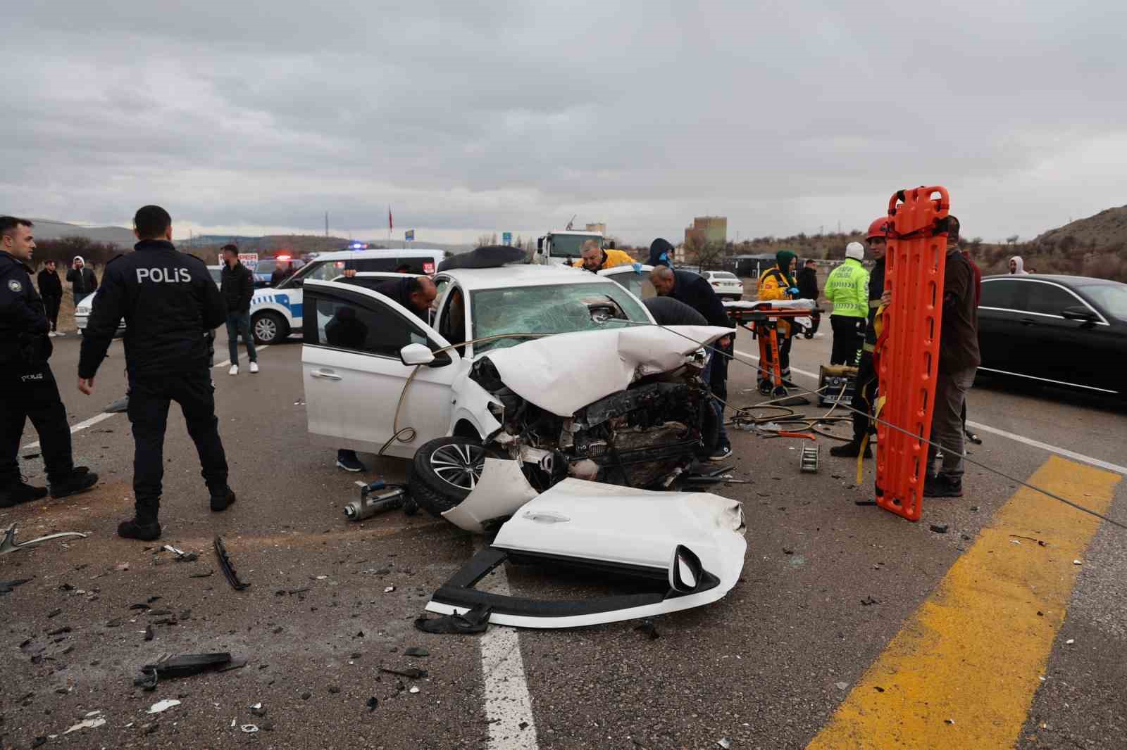 nevsehirde zincirleme trafik kazasi 2 olu 7 yarali 0 lHWGP6QL