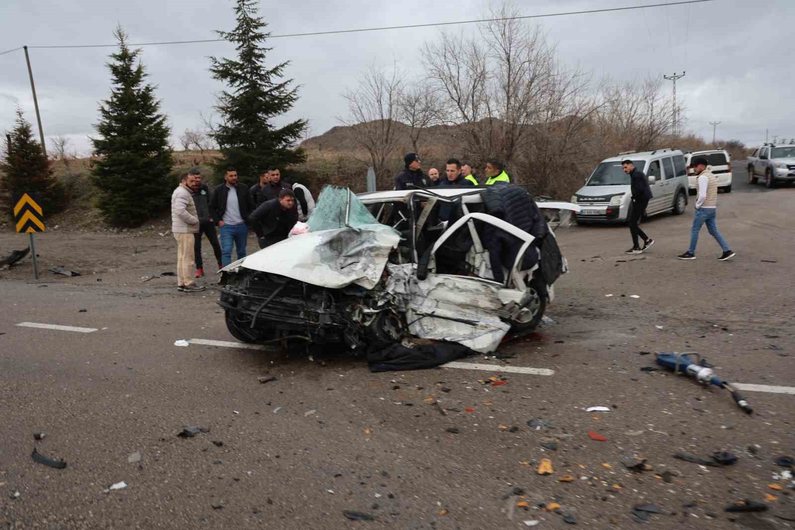 nevsehirde zincirleme trafik kazasi 2 olu 7 yarali 1 cND85XhX