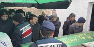nevsehirdeki-faciada-aci-detay-bebegi-uyumadigi-icin-agabeyini-aramis-mieDG7Em.jpg