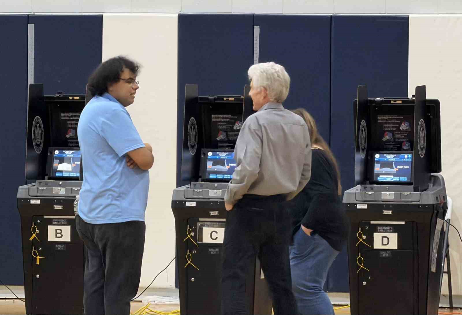 new york yeni belediye baskanini secmek icin sandik basinda 1 iAs1OiNj