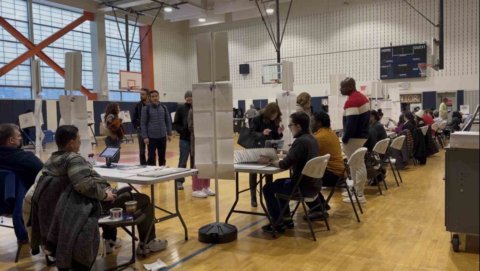 new york yeni belediye baskanini secmek icin sandik basinda 5 a2iMggXl