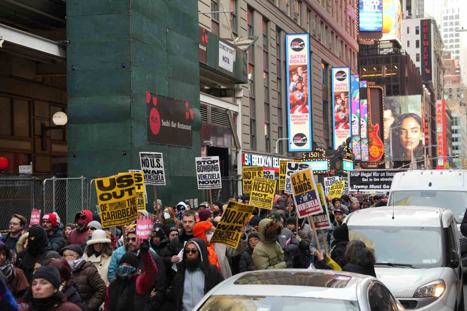 new yorkta binlerce kisi venezuela icin yurudu 5 G9KEkAhg