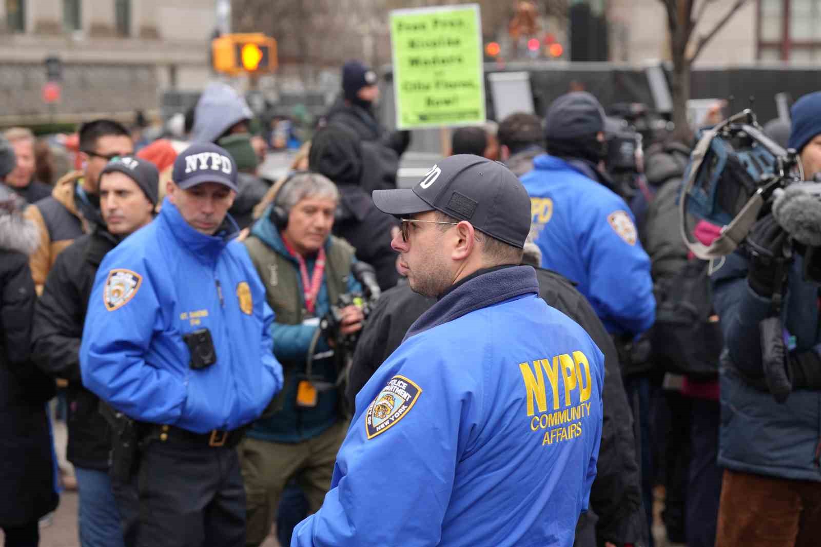 new yorktaki durusma oncesi maduro ve esinin serbest birakilmasi icin protesto 3 9cYdISR5