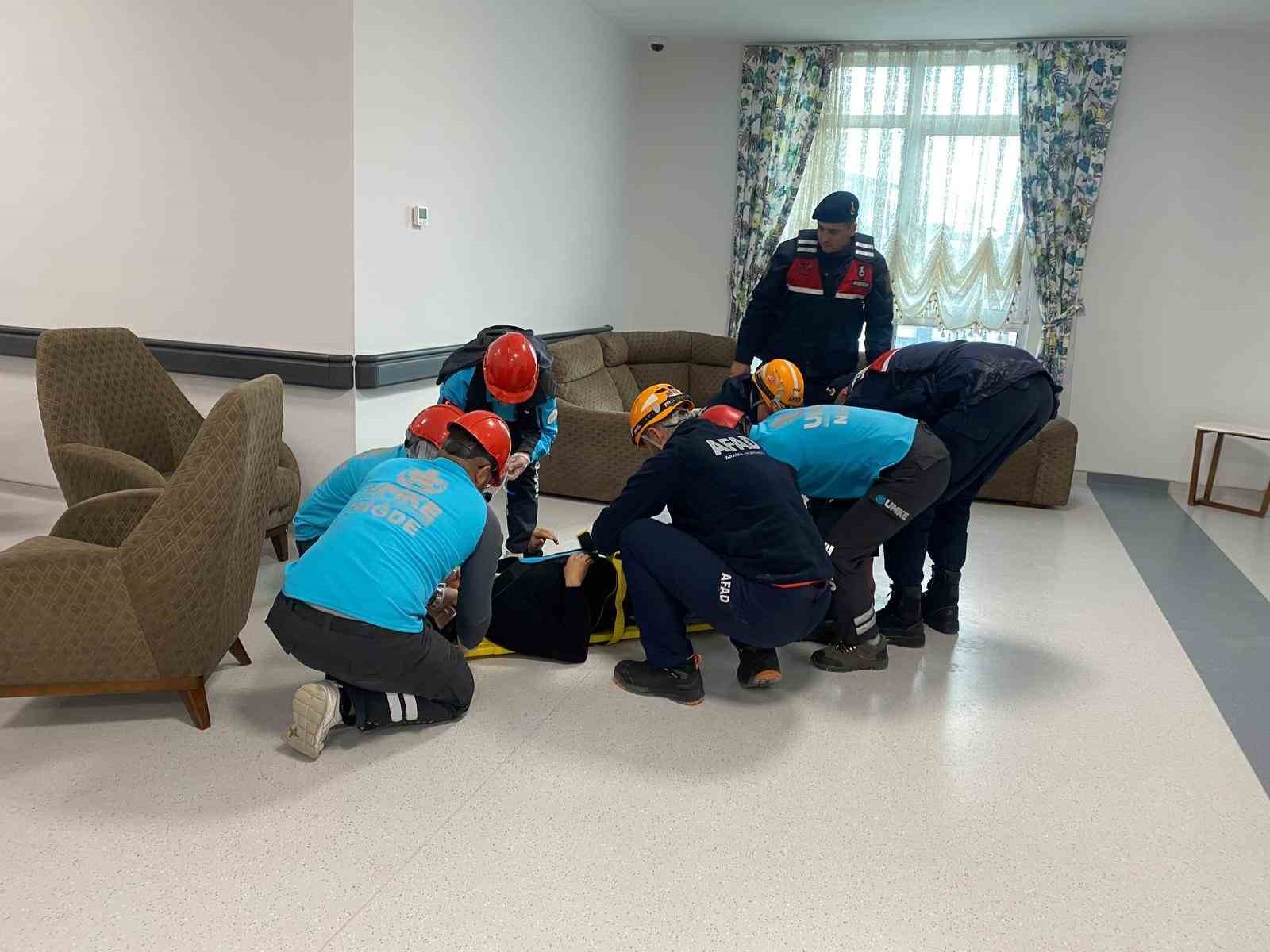 nigdede gercegini aratmayan saha tatbikati 3