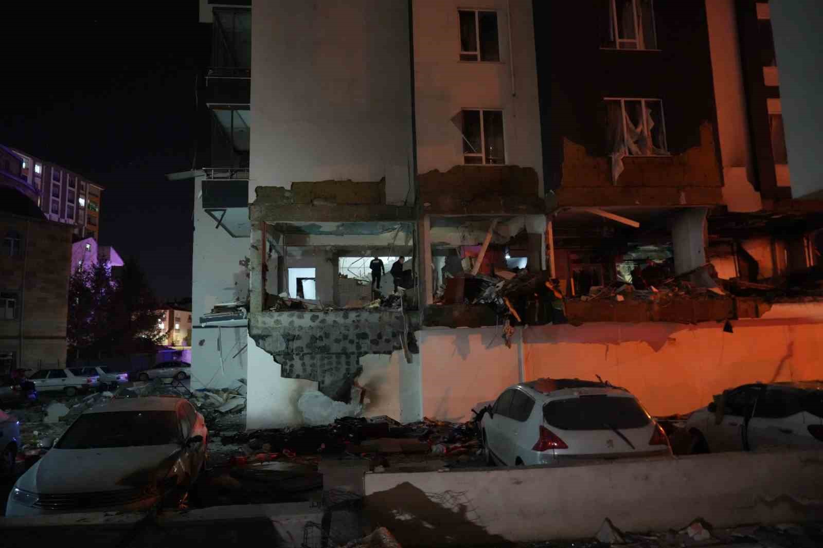 nigdedeki dogal gaz patlamasinda yarali sayisi 16ya yukseldi 6 FR5GFHeh