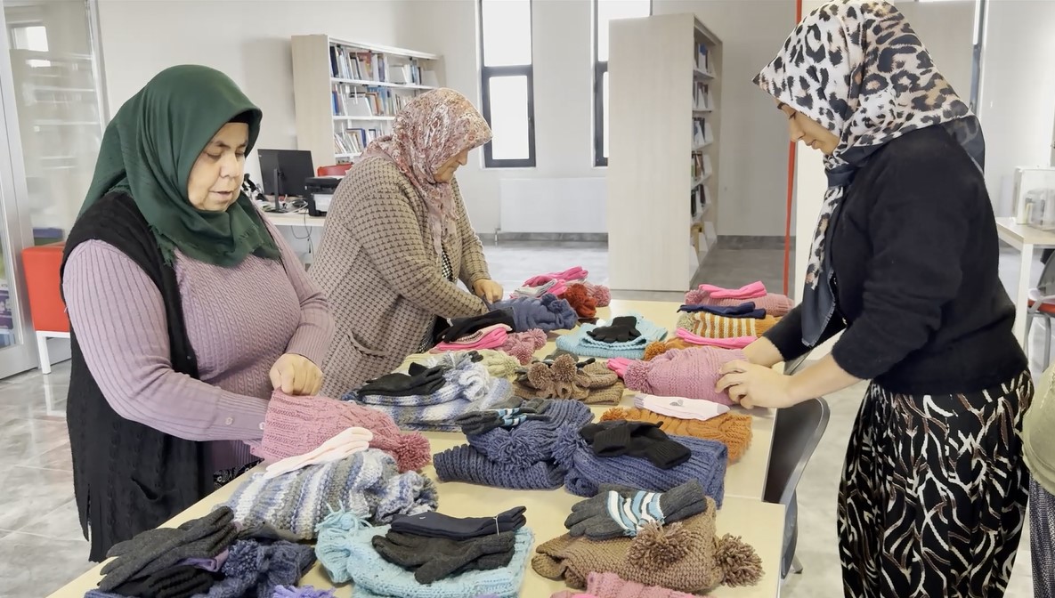 nigdeli kadinlar ahlatli koy cocuklarinin icini isitti 2 wrazScwb