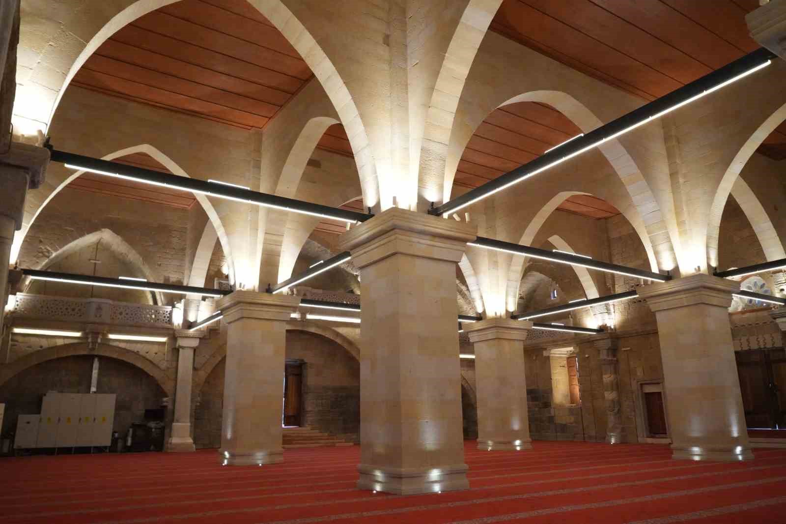 nigdenin tarihi mirasi sungurbey camiinde restorasyon tamamlandi 1 4abajMZK