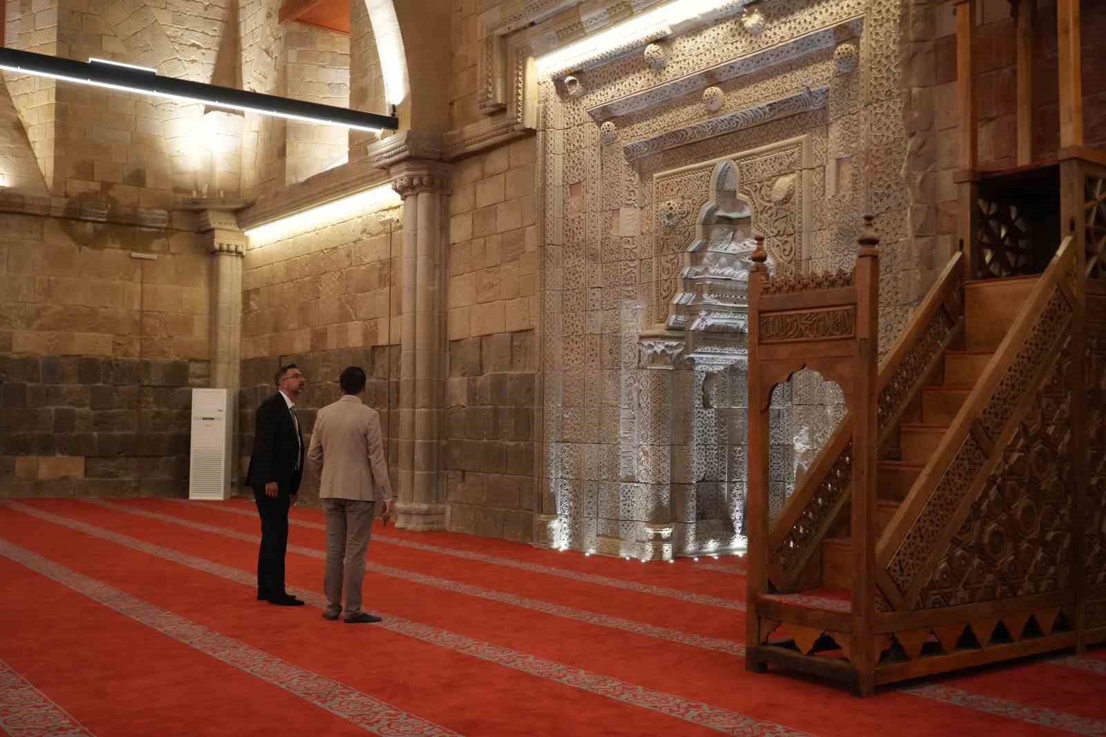 nigdenin tarihi mirasi sungurbey camiinde restorasyon tamamlandi 3 eFyF8y3f