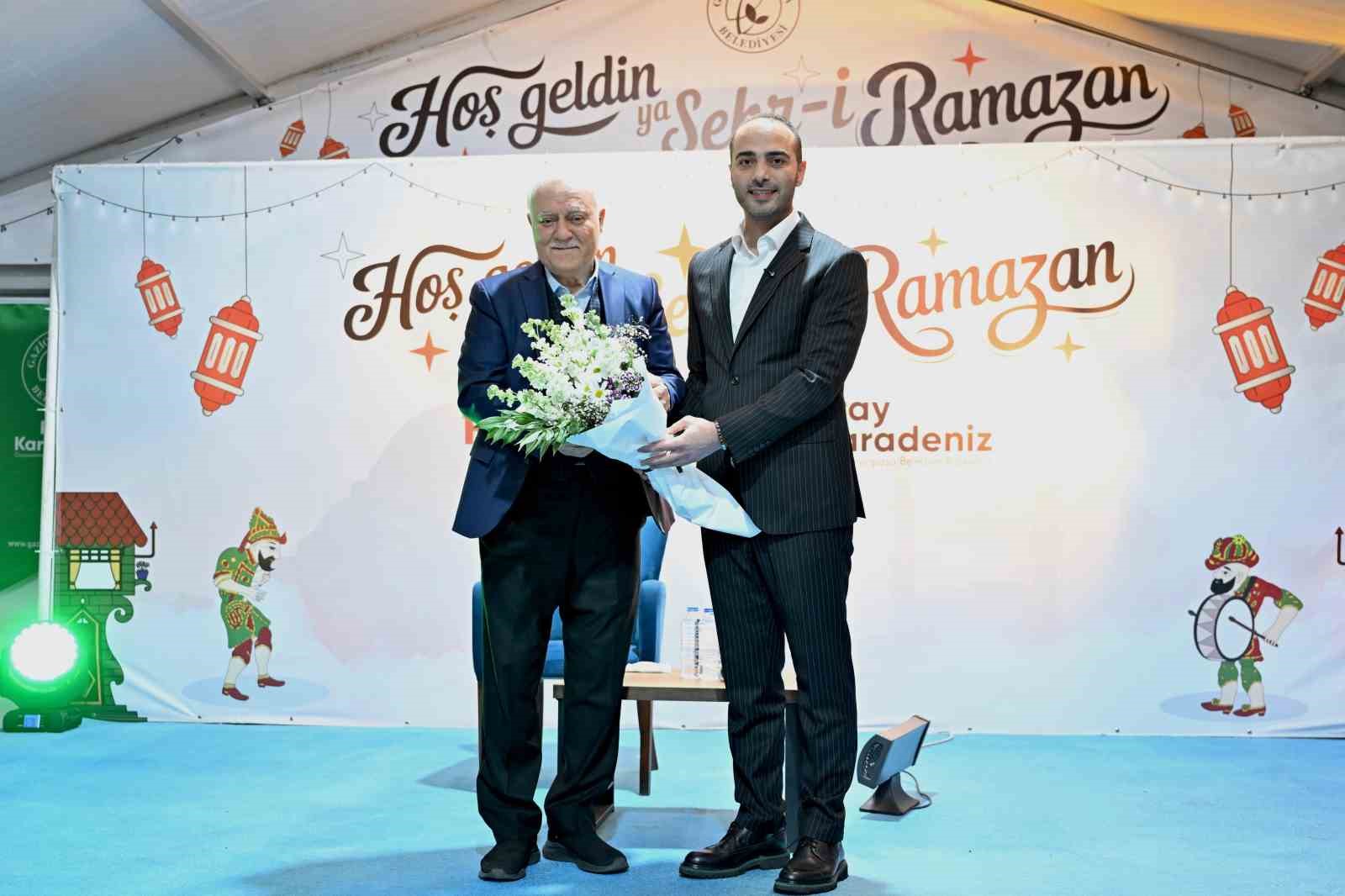nihat hatipoglu ramazan sohbetiyle gaziosmanpasada gonulleri bulusturdu 5 OaFZlWXA
