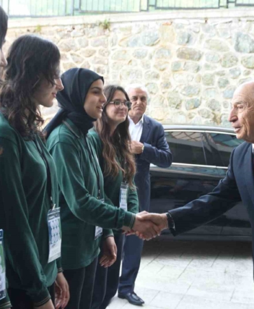 nihat-ozdemir-trabzonda-ogrencilerle-bulustu-VlPXFh9M.jpg