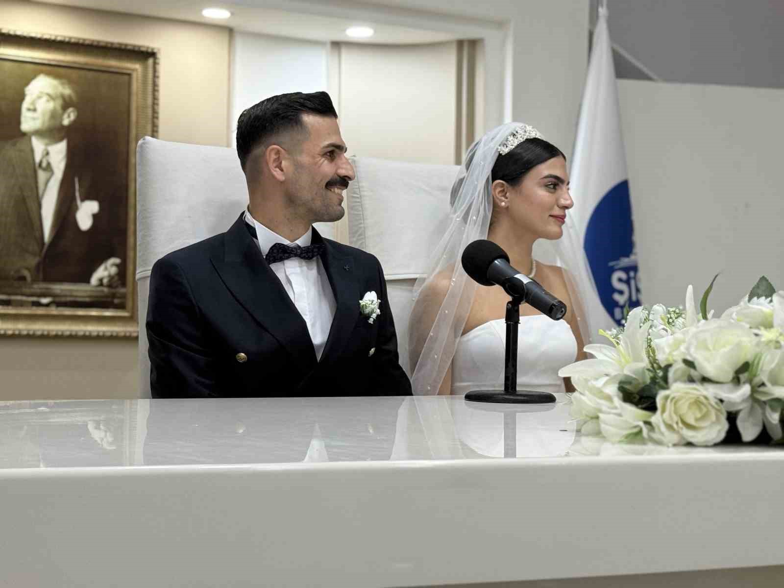 nikah salonlarinda 14 subat yogunlugu 14 cift sevgililer gununde evlendi 2 hgnTGPnn