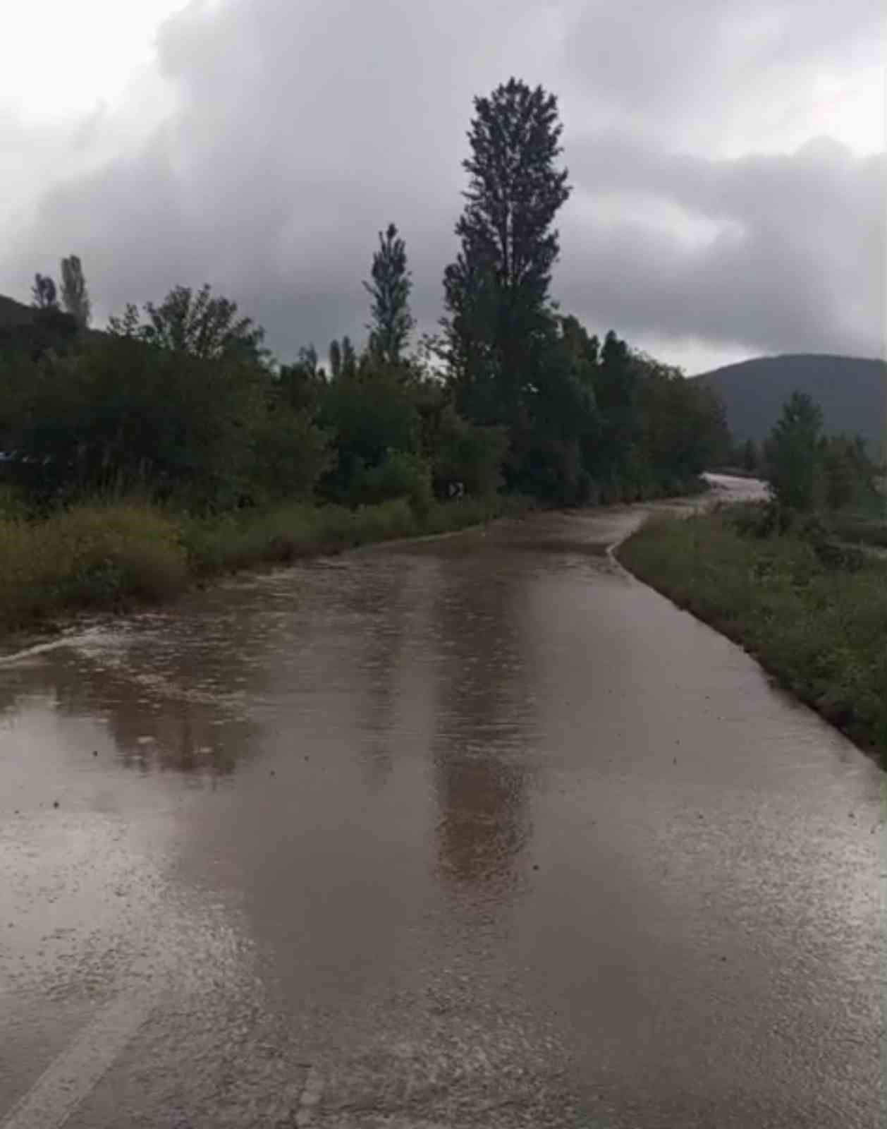niksarda sel alarmi dereler tasti araziler suya gomuldu 3 aR4wYPRg