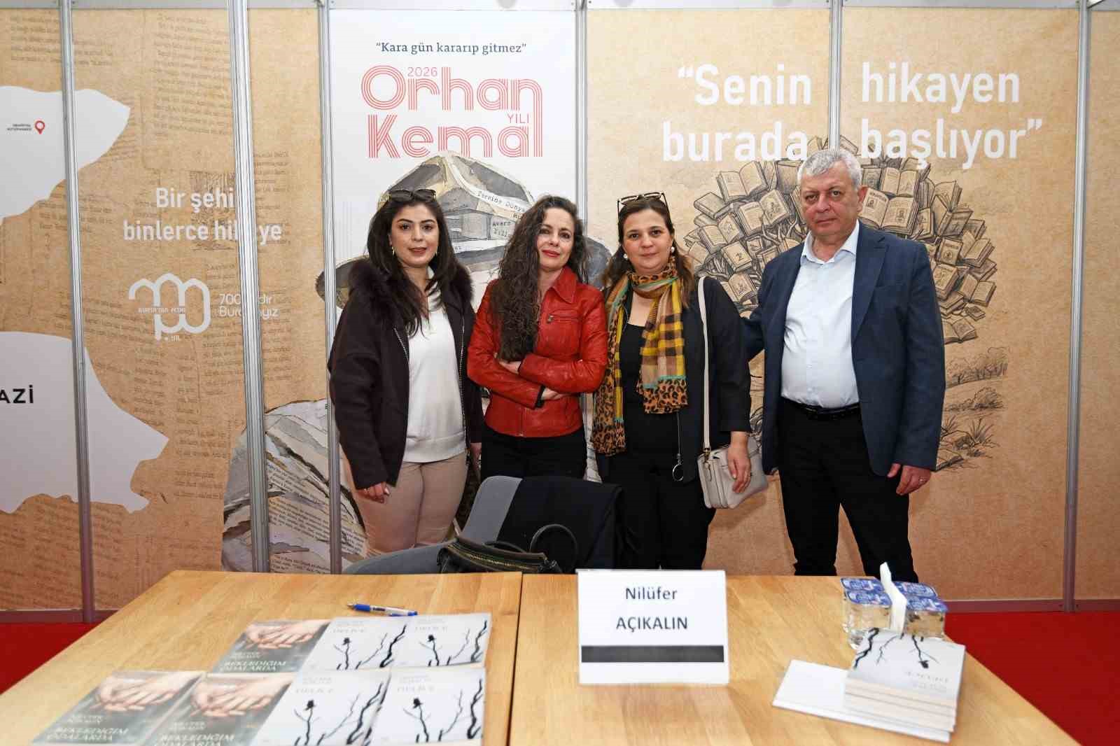 nilufer acikalin osmangazide okurlariyla bulustu 3 t5SWlOKP