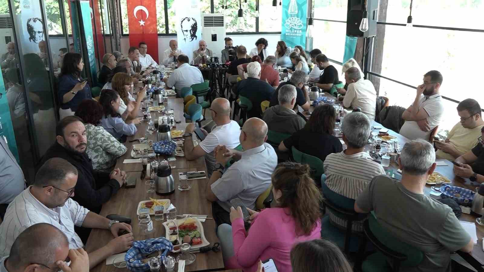 Nilüfer Belediye Başkanı Özdemir: "Tarım topraklarını korumazsak çocuklarımız enginarı bile göremeyecek" 5 nilufer belediye baskani ozdemir tarim topraklarini korumazsak cocuklarimiz enginari bile goremeyecek 1 uk664X9J