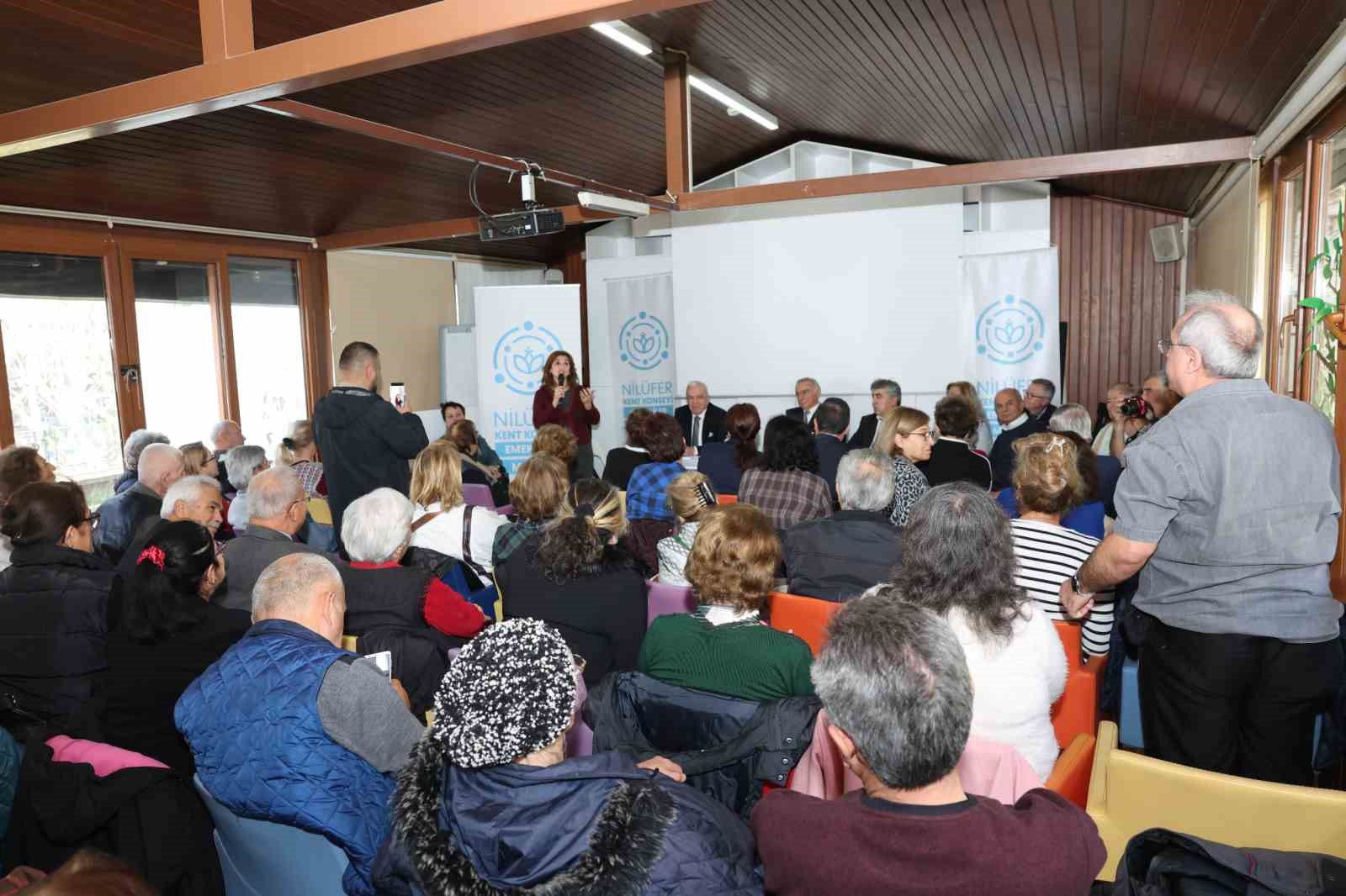 nilufer belediye baskani sadi ozdemir emeklilerle bir araya geldi 2 lmcuDYBy