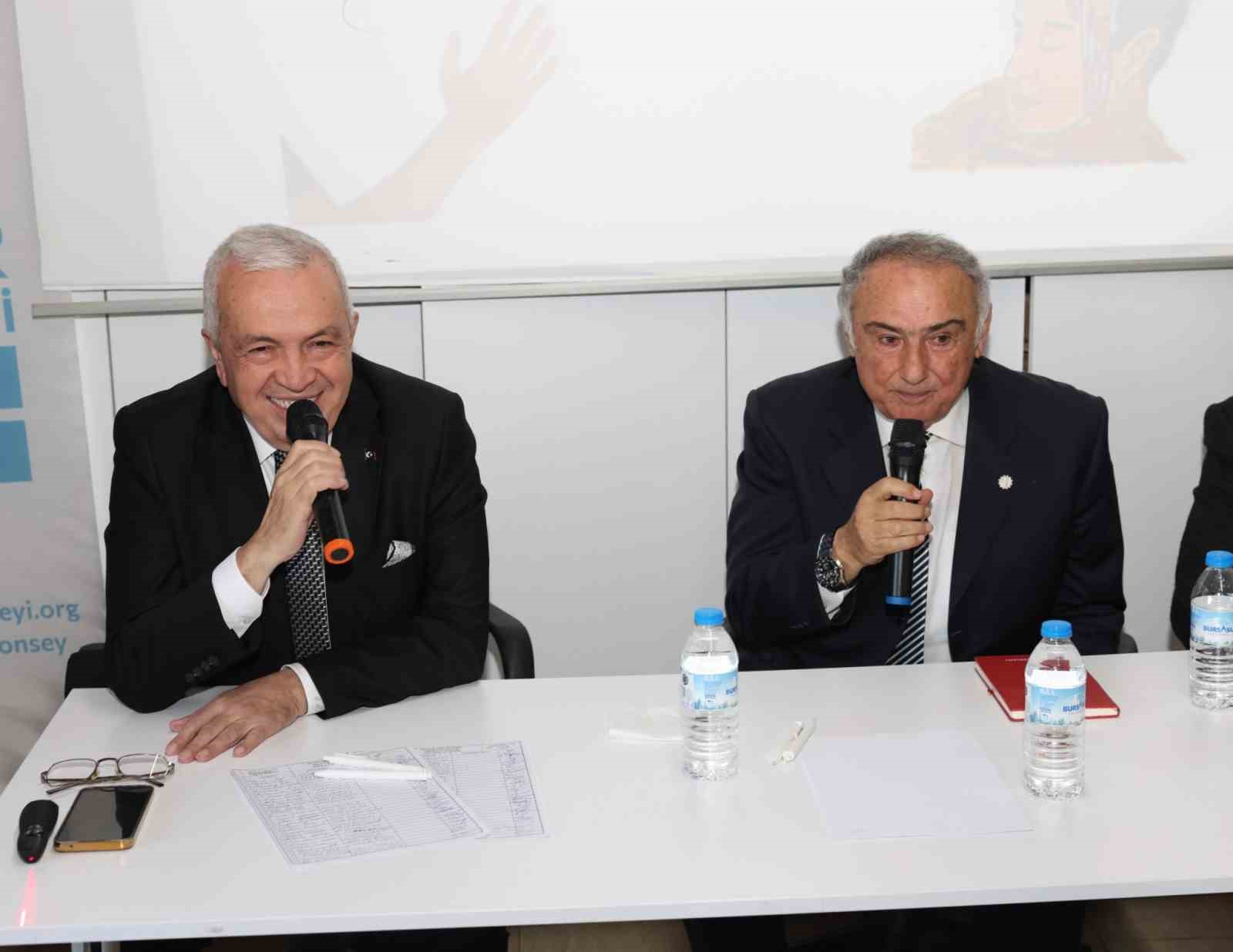 nilufer belediye baskani sadi ozdemir emeklilerle bir araya geldi 3 IhYX4CAA