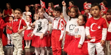 nilufer-belediyesi-kreslerinde-23-nisan-nesesi-uct9Jus2.jpg