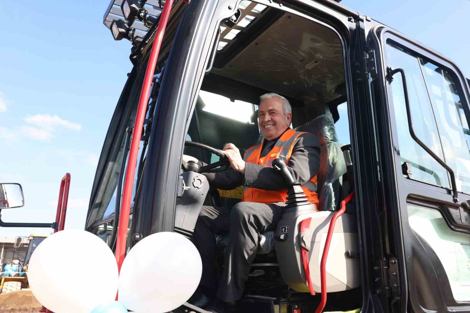 nilufer belediyesi sahadaki gucunu yeni yatirimlarla artiriyor 2 71tVTHrv