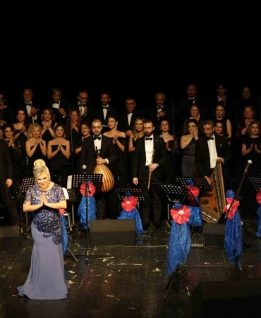 nilufer-belediyesi-turk-sanat-muzigi-korosundan-unutulmaz-konser-D95Gurgw.jpg