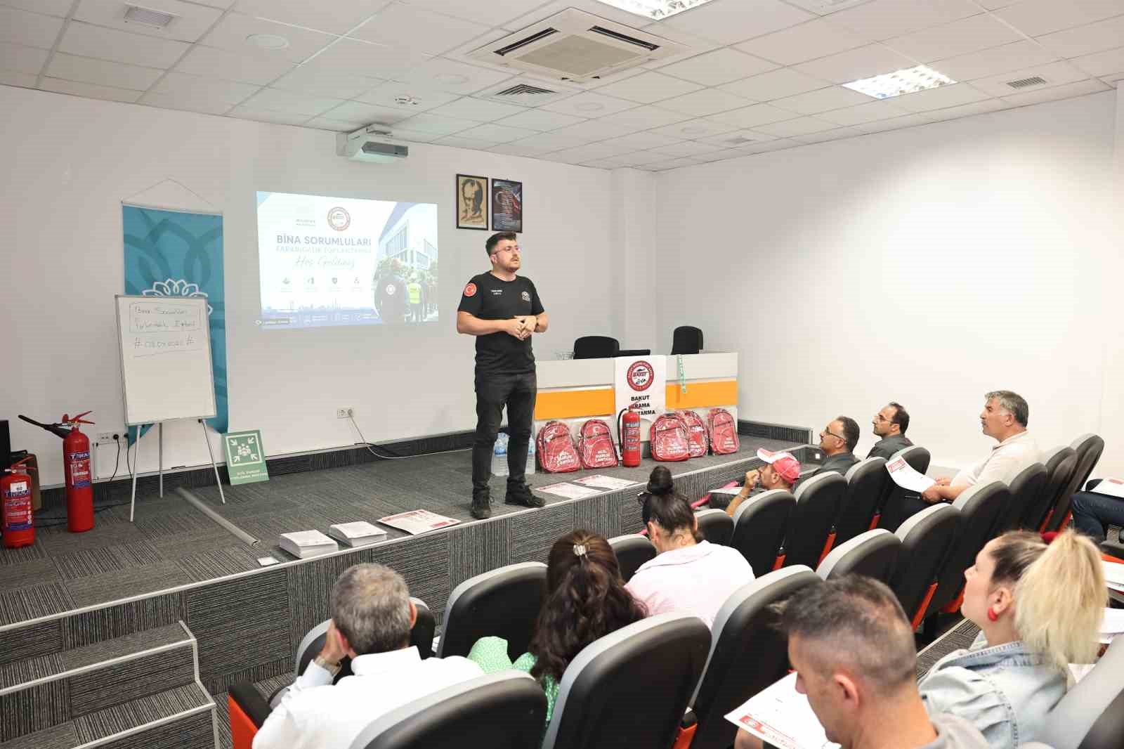 Nilüfer Belediyesinden acil durum eğitimi 4 nilufer belediyesinden acil durum egitimi 0 l3rL2z8u