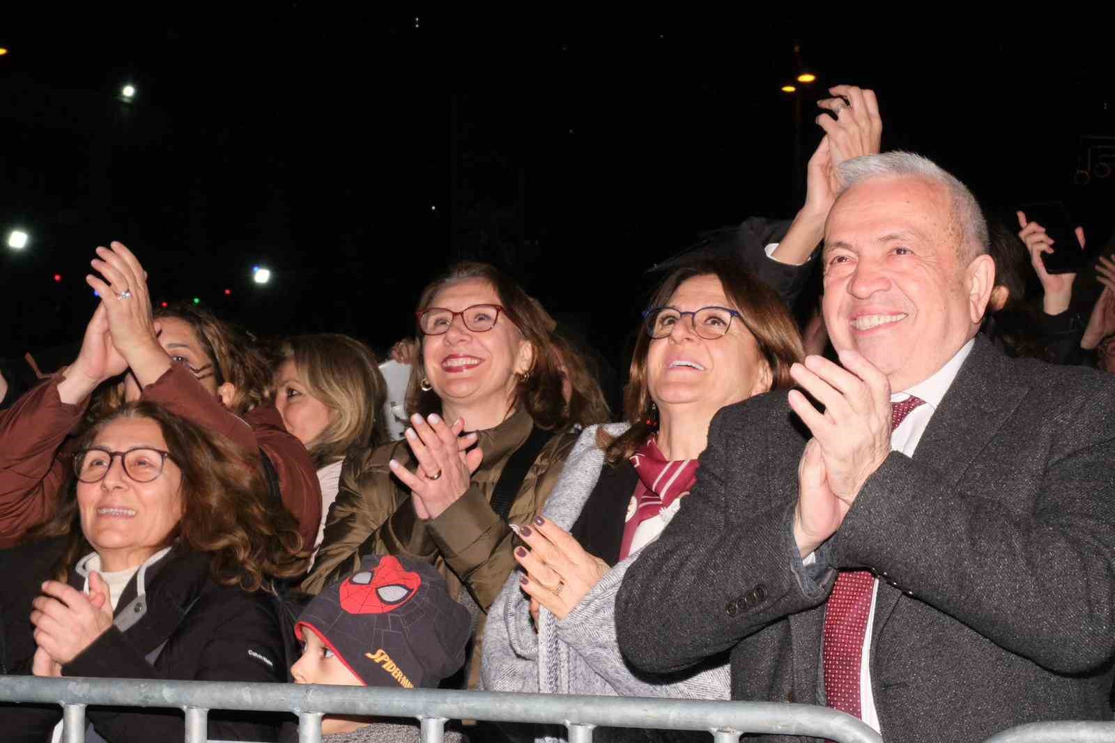 nilufer ramazan sokaginda ezginin gunlugu ile unutulmaz gece 4 TF8pLZS7