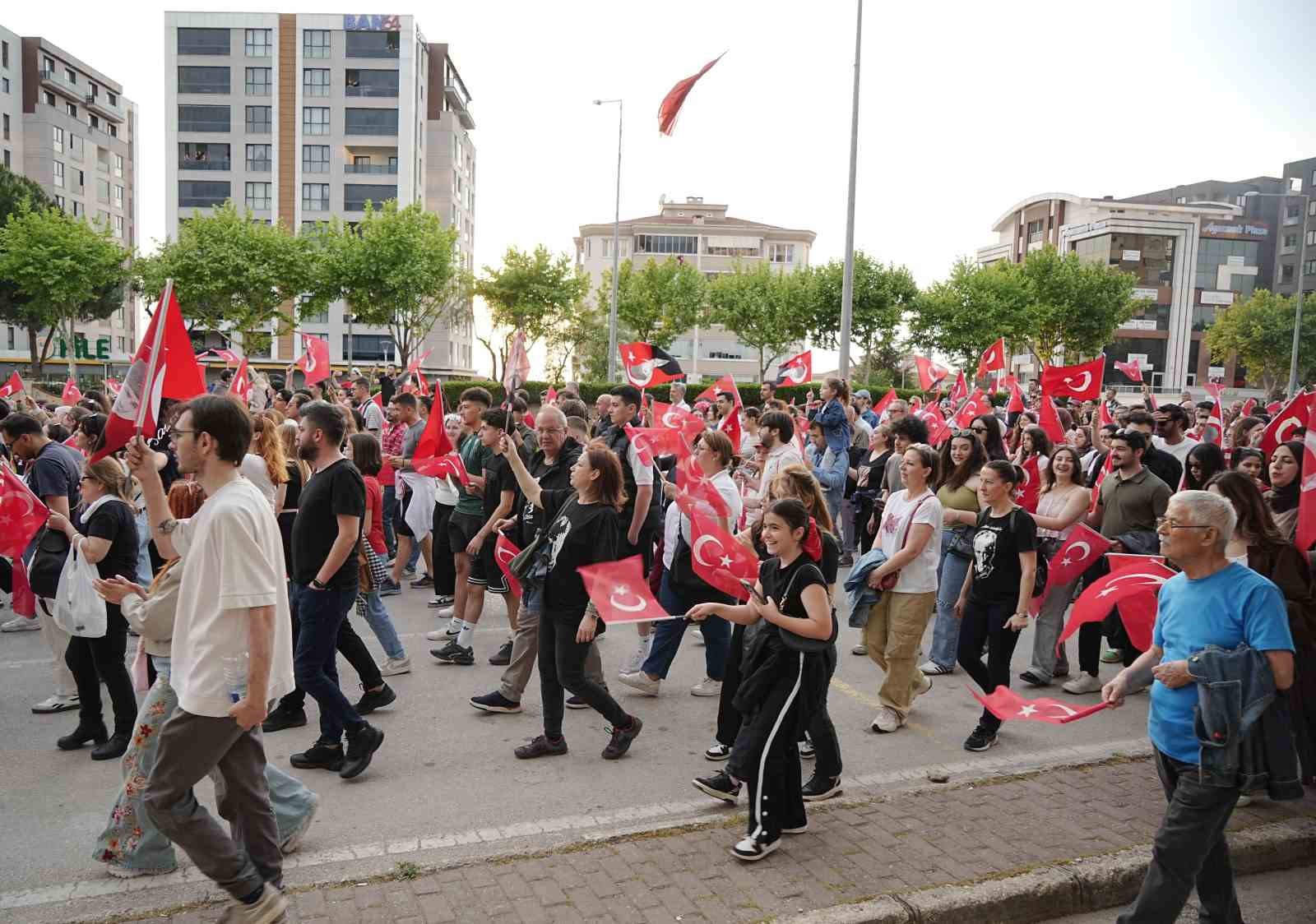 niluferde 19 mayis coskusu 1 13ySCpdP