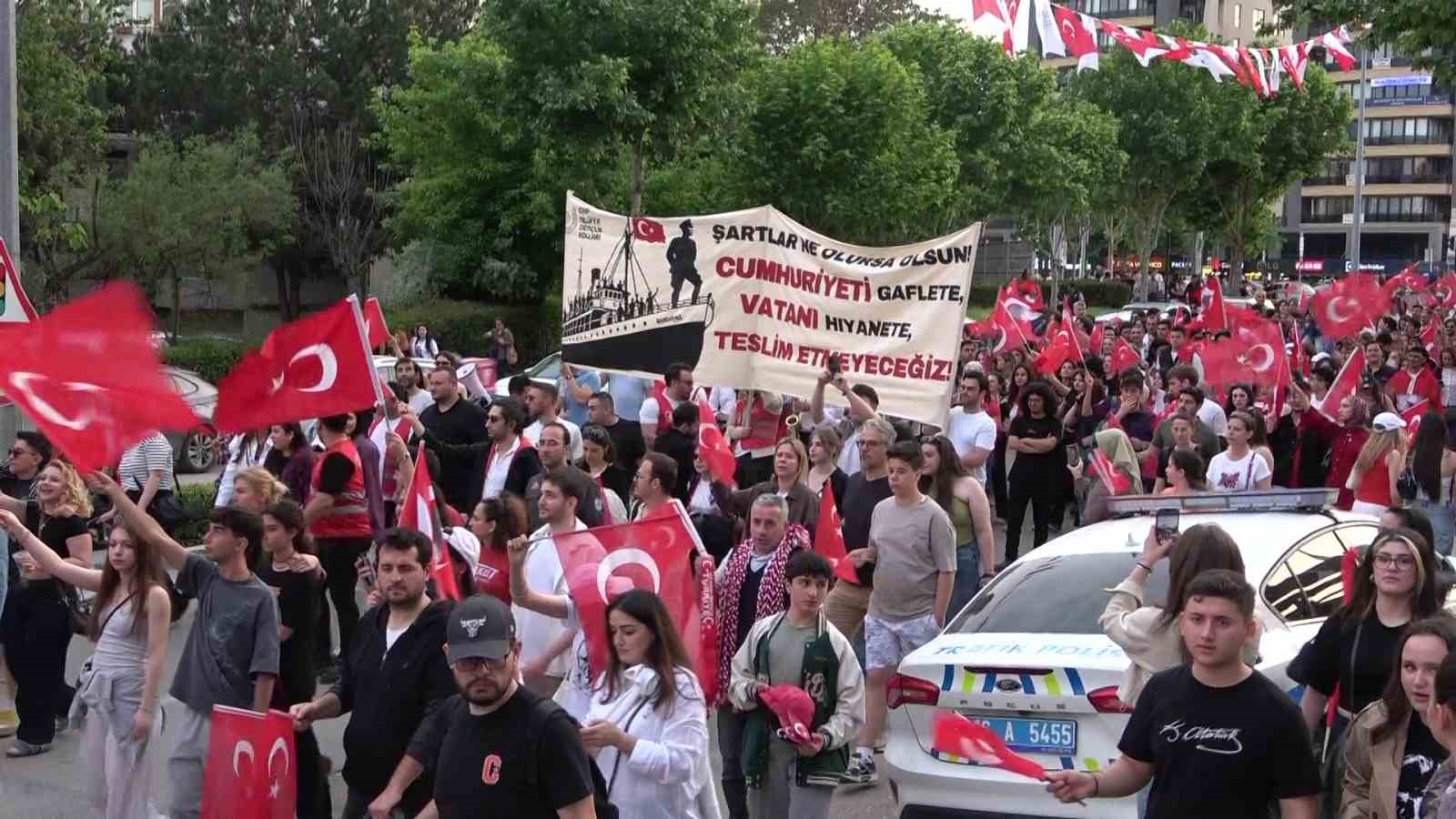 niluferde 19 mayis coskusu 2
