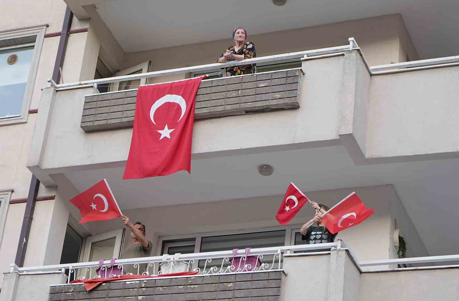 niluferde 19 mayis coskusu 5 5LvNWueD