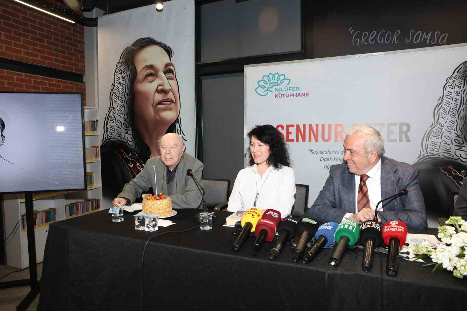 niluferde 2026 yilinin yazari emegin ve sokagin sairi sennur sezer 3 dAS6BPIT