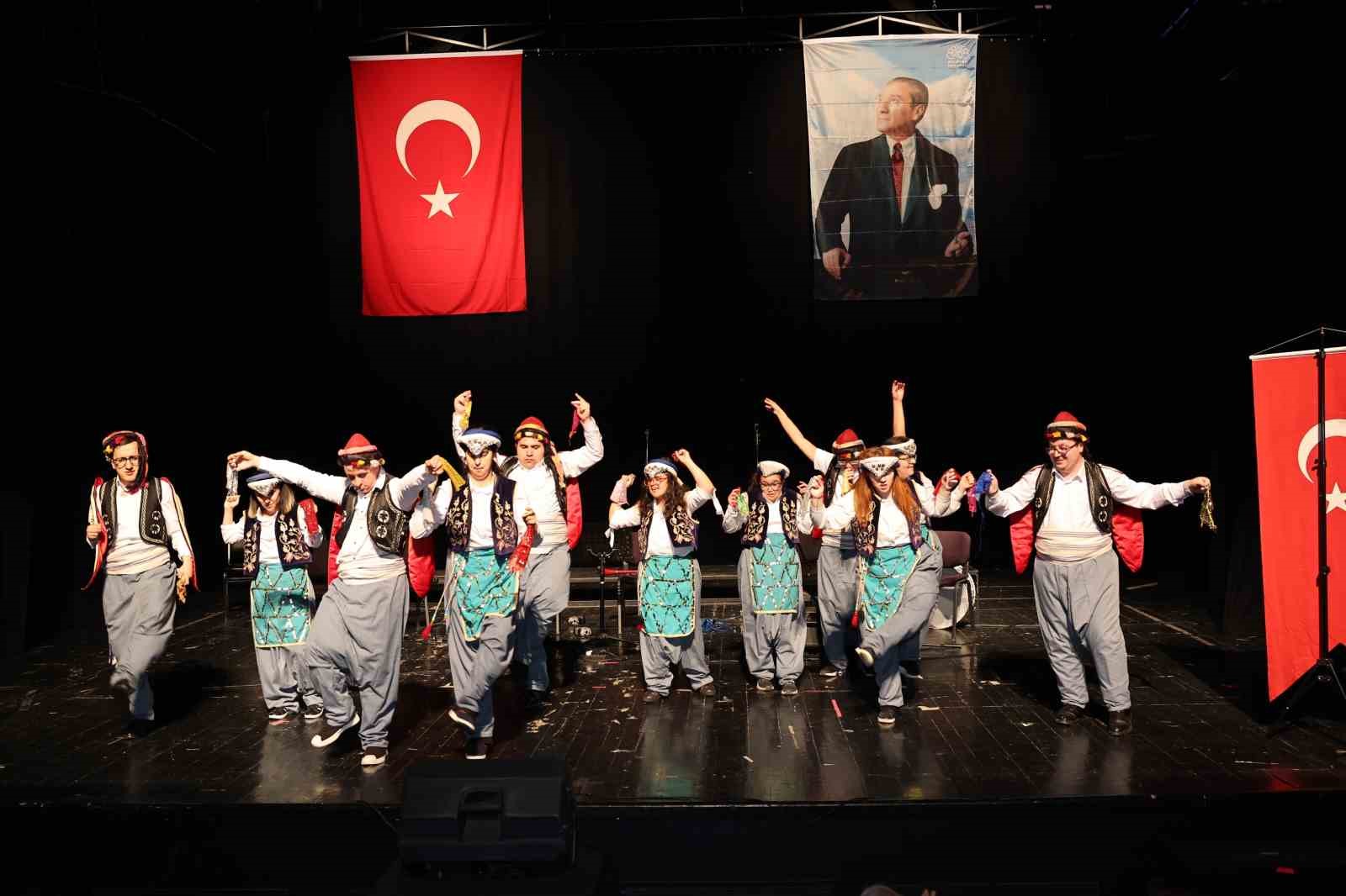 niluferde engelliler haftasi bizim evin yil sonu gosterisiyle tamamlandi 3 4sTU7wkg