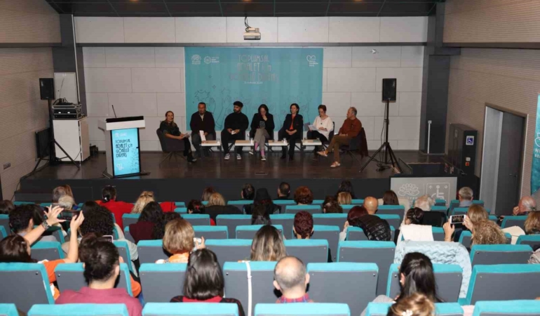 niluferde-gonullulugun-gelecegi-masaya-yatirildi-fAE53xrr.jpg