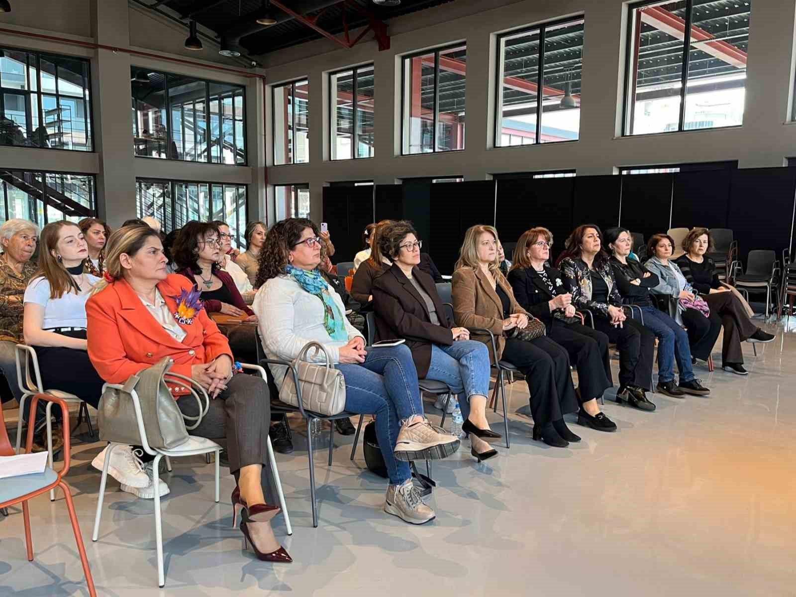 niluferde kadina yonelik siddet masaya yatirildi 0 BZv87e5u