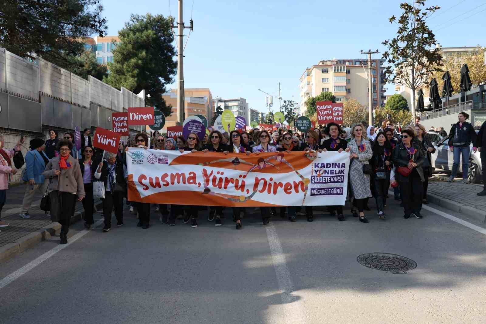 niluferde kadinlardan siddete karsi ortak ses susma yuru diren 3 cUJFFd6K