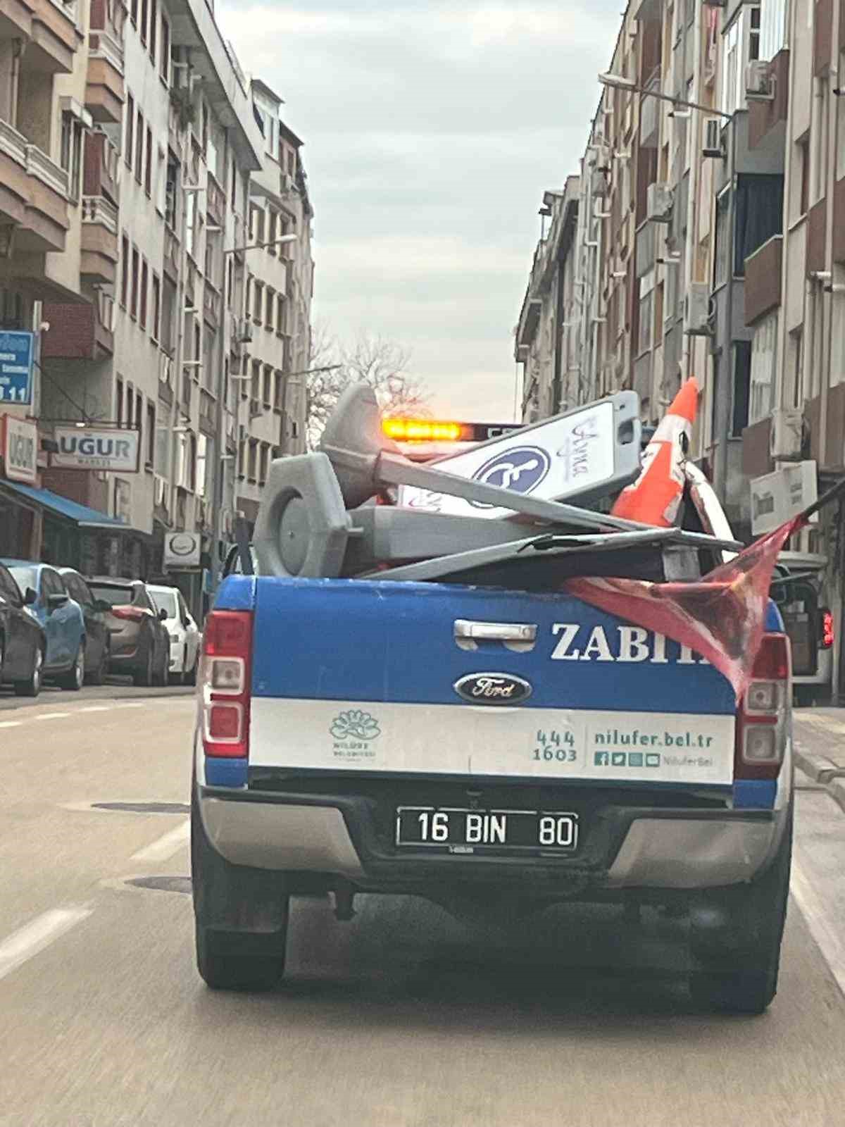 niluferde kaldirimlar isgallerden arindiriliyor 1 zqAFf5Lm