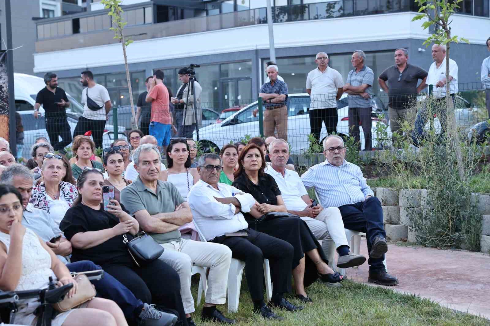 Nilüfer’de katı atık ve geri kazanım tesisine karşı eylem 8 niluferde kati atik ve geri kazanim tesisine karsi eylem 4 BY5JmpOP