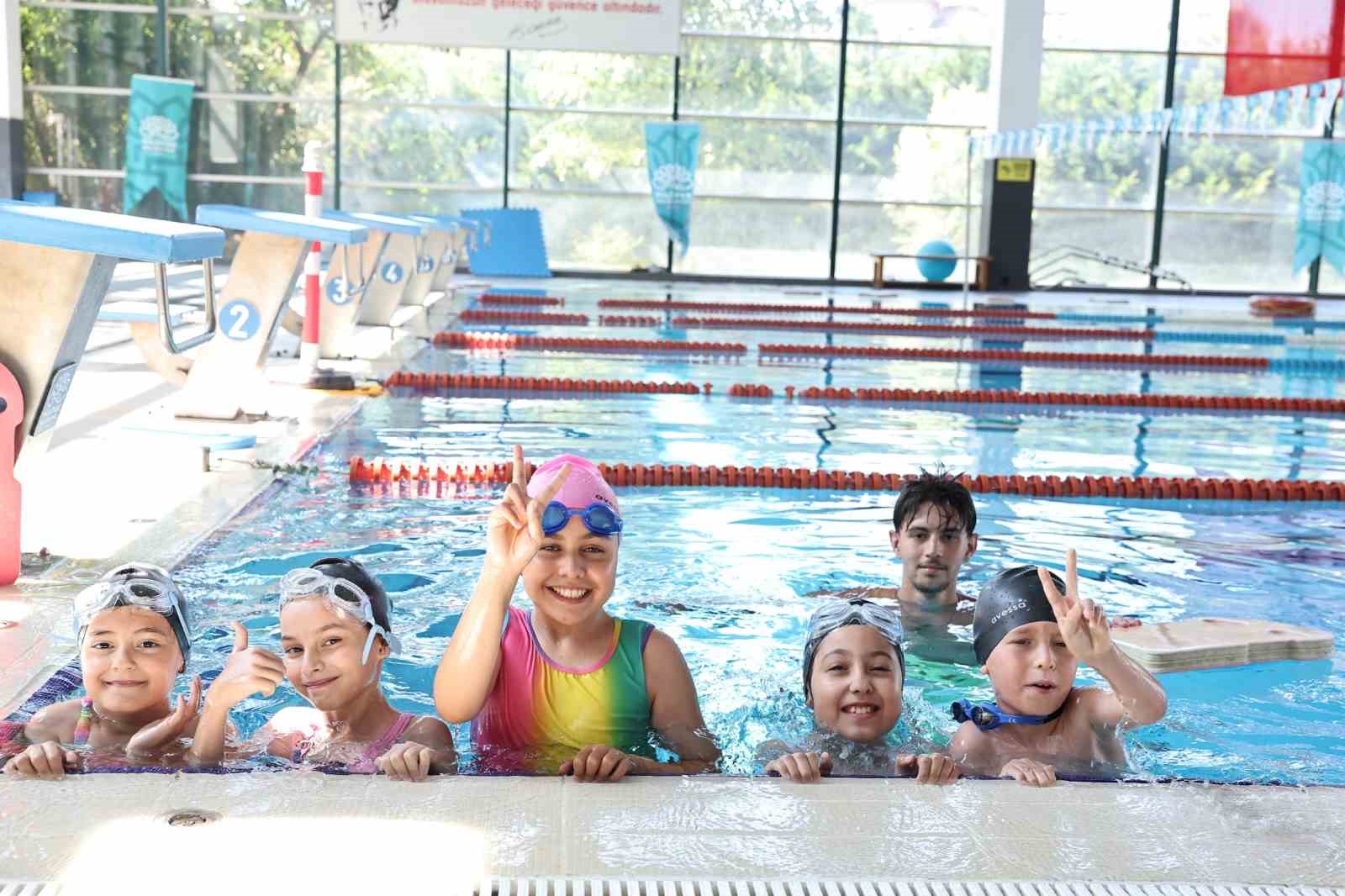 niluferde kirsal mahallelerdeki cocuklar yuzme ogreniyor 0 aHM8zAWE