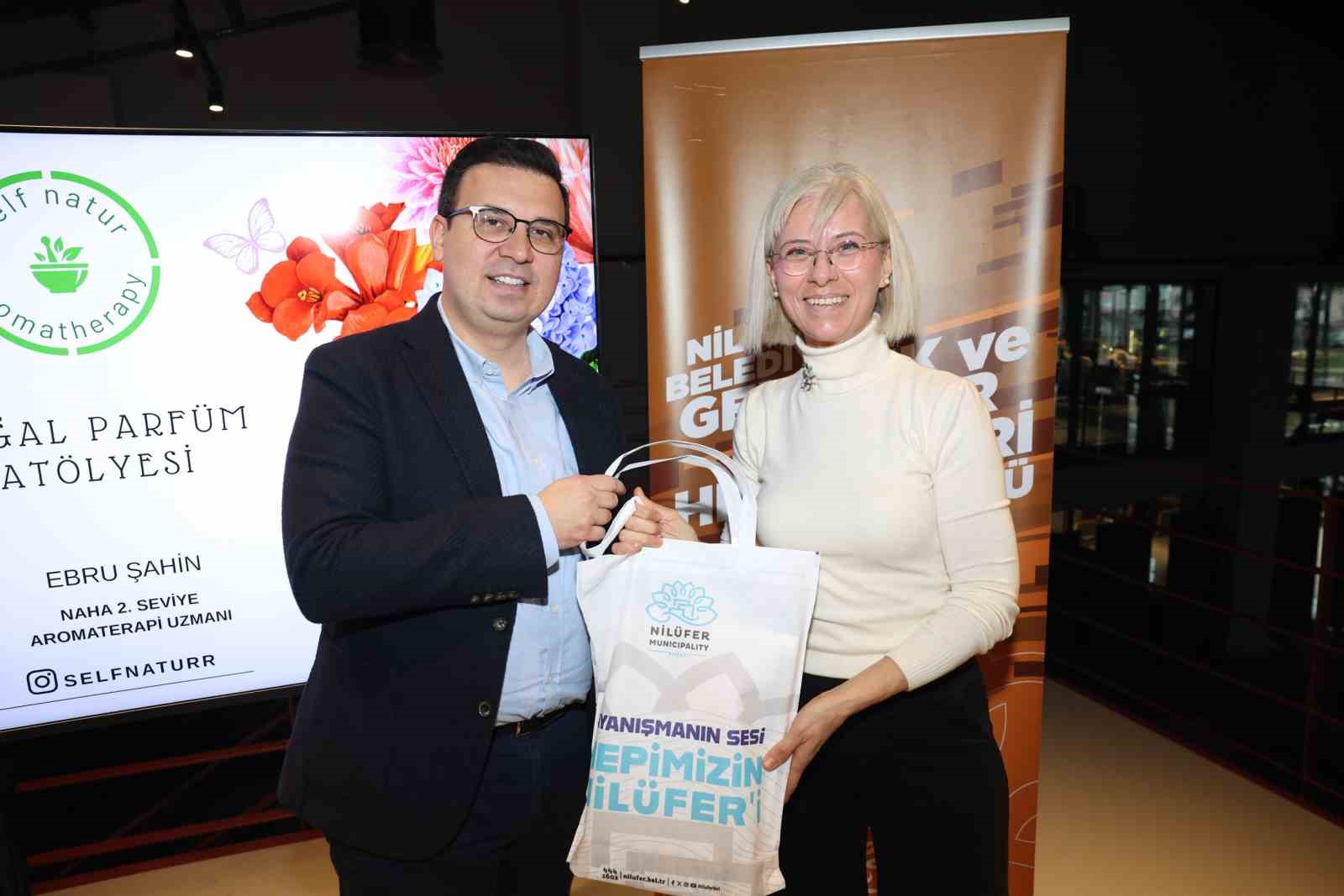 niluferde kokularin dunyasina yolculuk 1 T5bvnTkP
