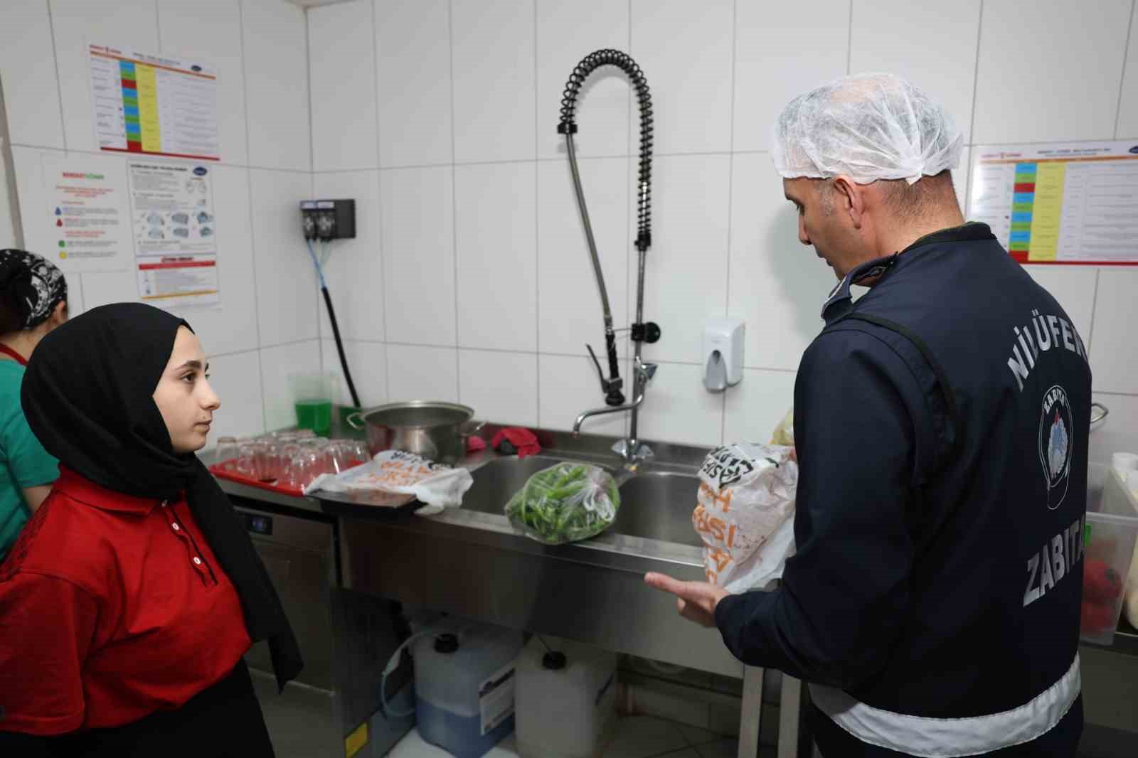 niluferde zincir restoranlara siki denetim 3