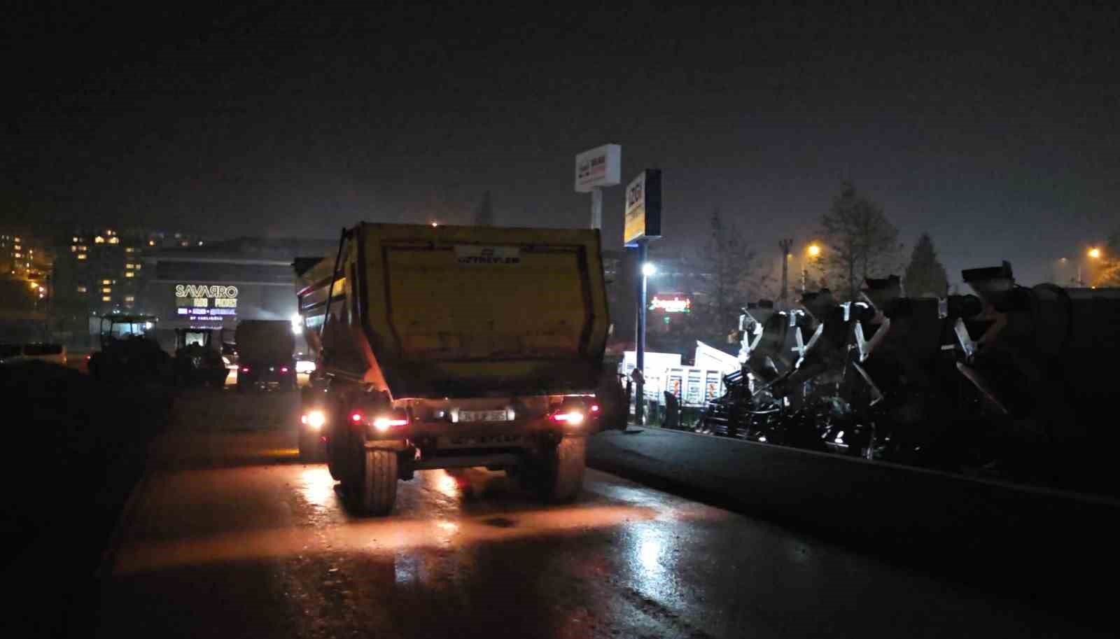 niluferdeki cile sona erdicamlik bulvari asfaltlandi 2 gcXSQ62X