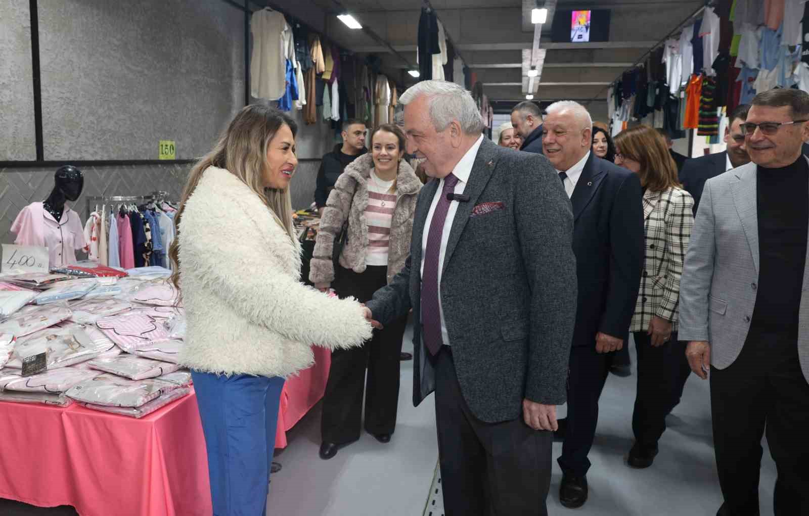 niluferin 8inci giyim pazari balatta acildi 2 5lPvIXSA