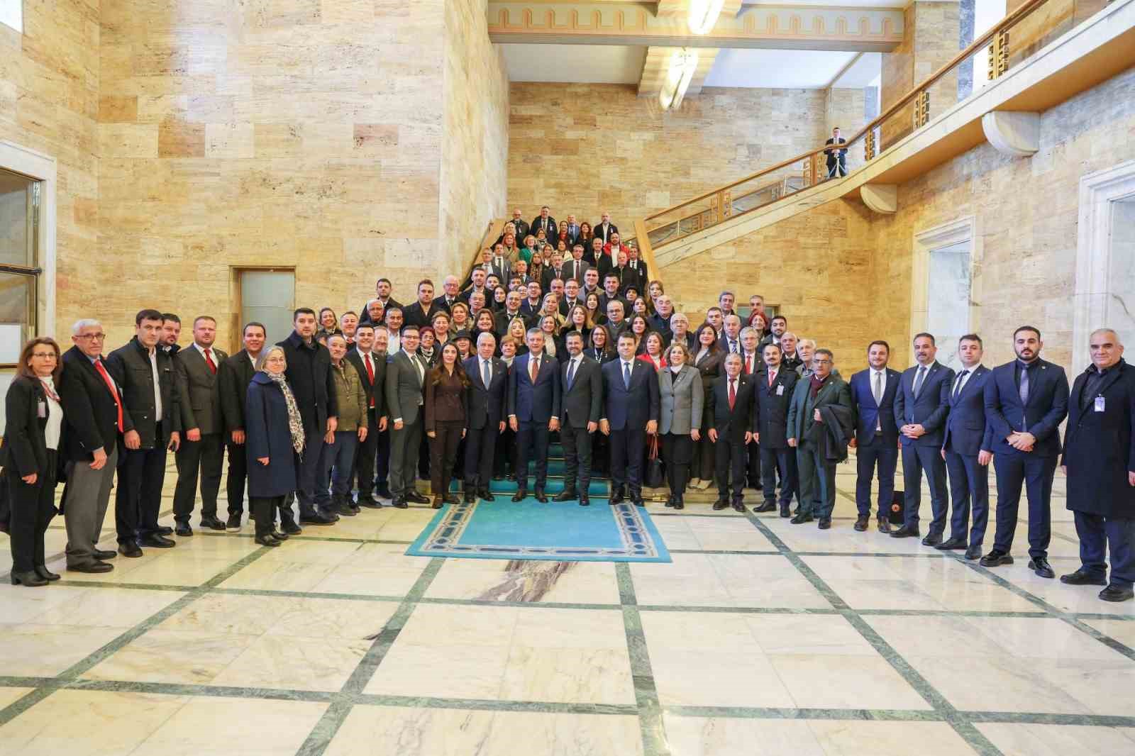 niluferin yatirimlarina chp genel baskani ozelden temel atma sozu 6 vUQZcRwR