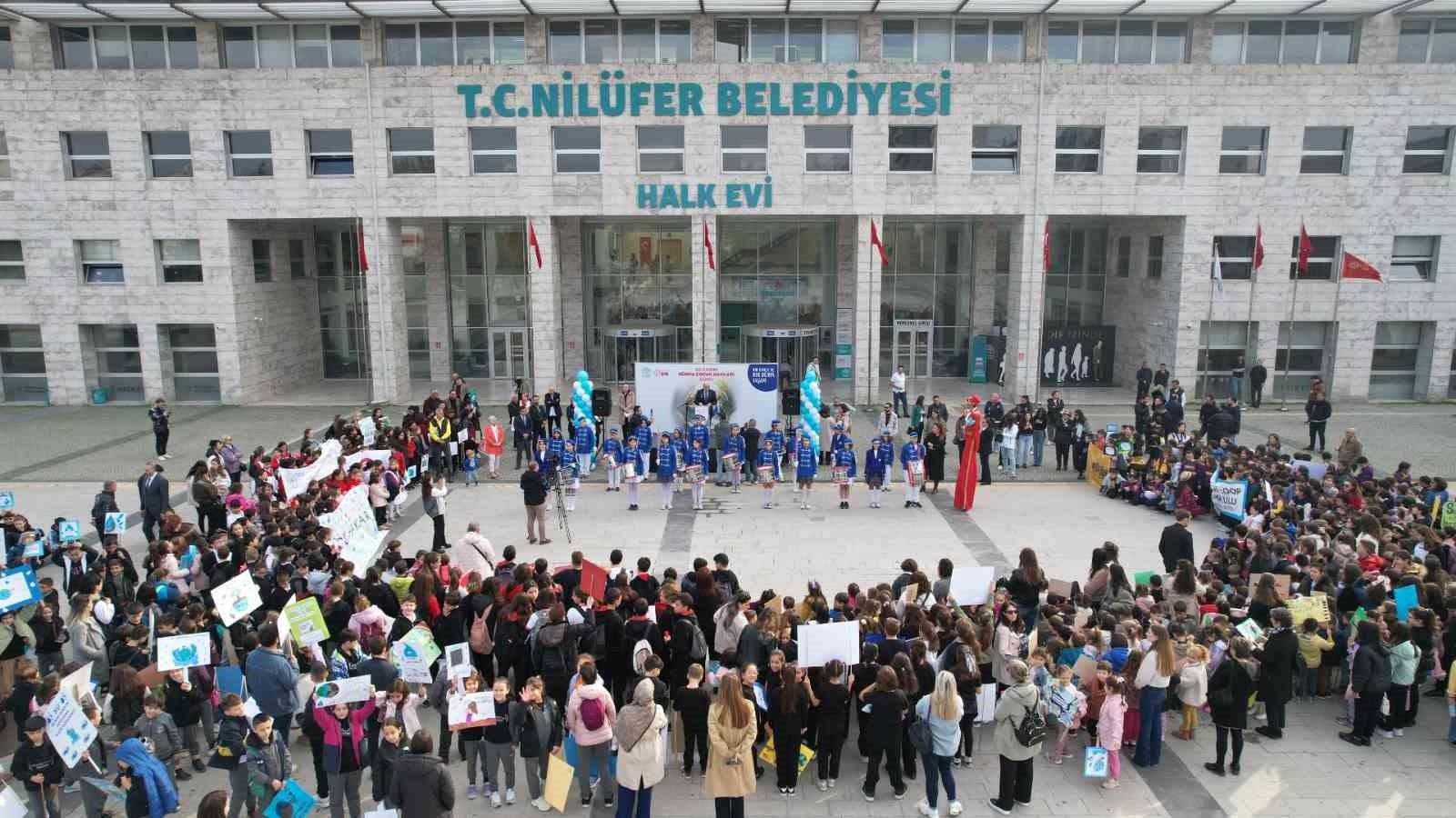niluferli cocuklardan gelecek icin anlamli yuruyus 0 39YaEfTT