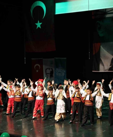 niluferli-miniklerin-mezuniyet-sevinci-ECkZqICe.jpg